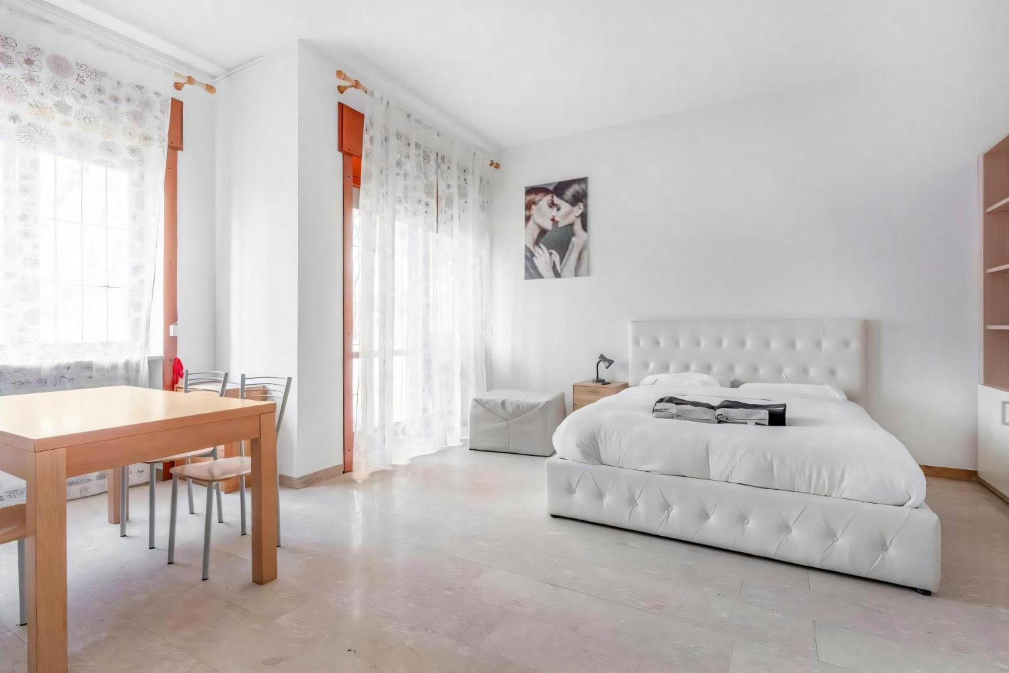 Moncler House Navigli Apartment Milan Bagian luar foto